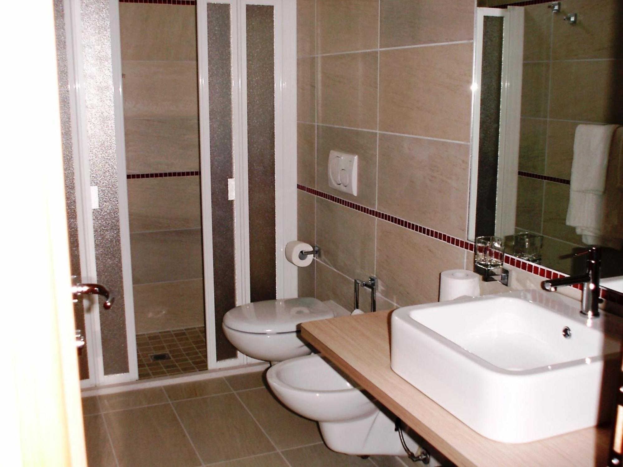 Hotel Capitol San Mauro Mare Pokoj fotografie