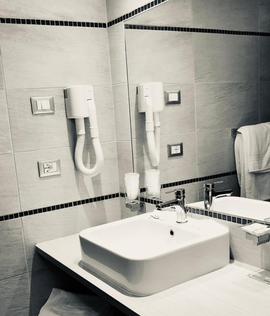 Hotel Capitol San Mauro Mare Exteriér fotografie