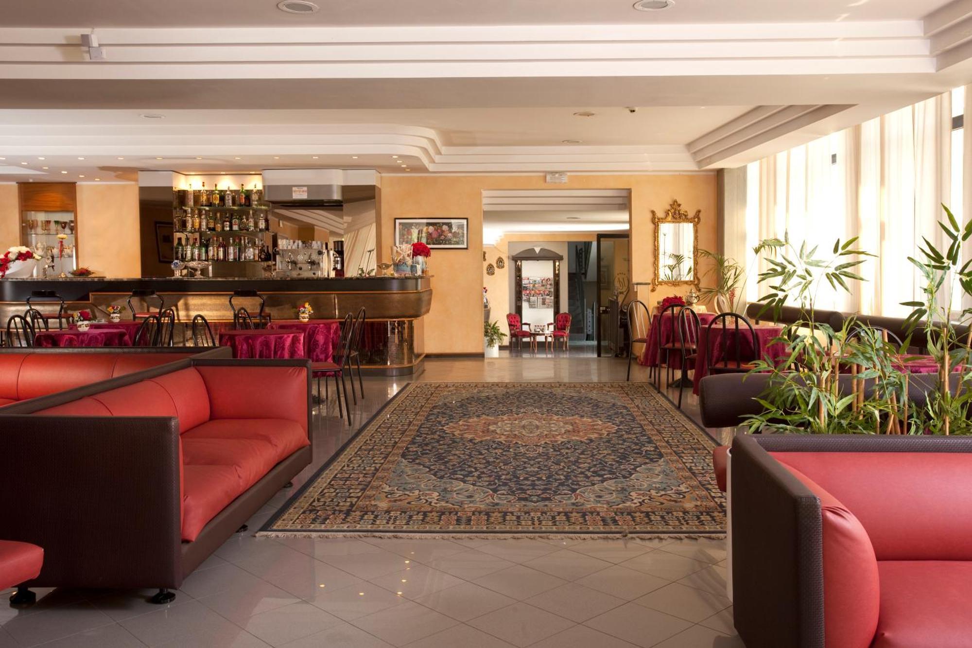 Hotel Capitol San Mauro Mare Exteriér fotografie